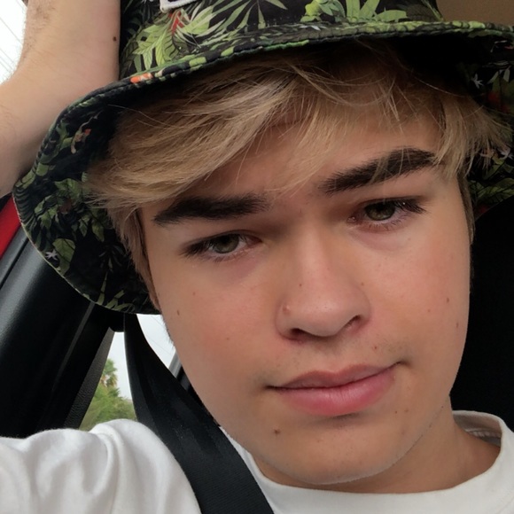 Meet your Posher, Noah - Picture 1 of 1